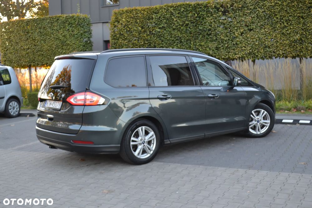 Ford Galaxy - 4