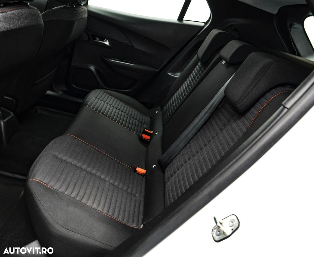 Peugeot 2008 1.5 BlueHDI STT Allure - 15