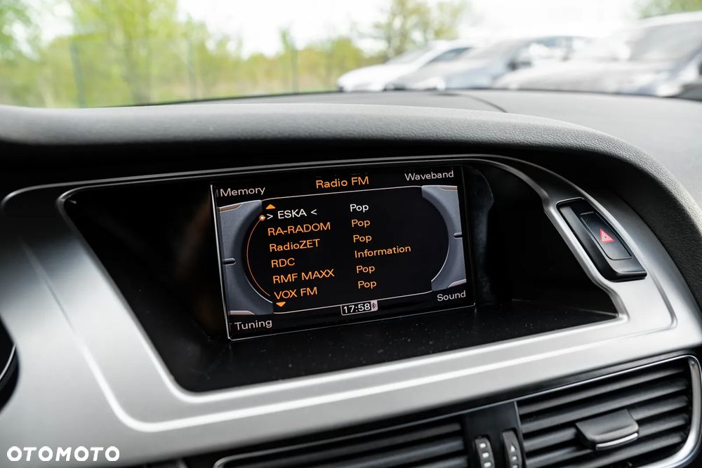 Audi A4 Avant 2.0 TFSI quattro S tronic S line Sportpaket - 32