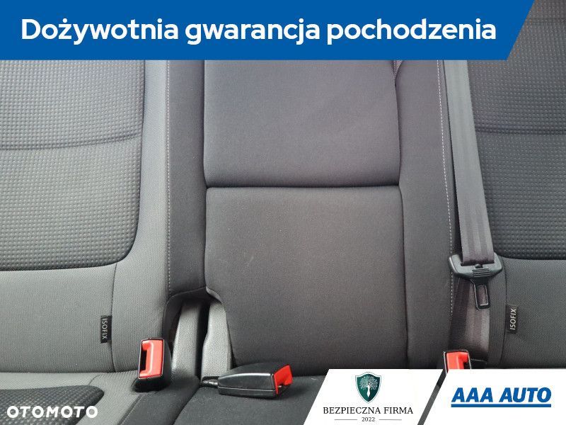 Volkswagen Golf Plus - 12