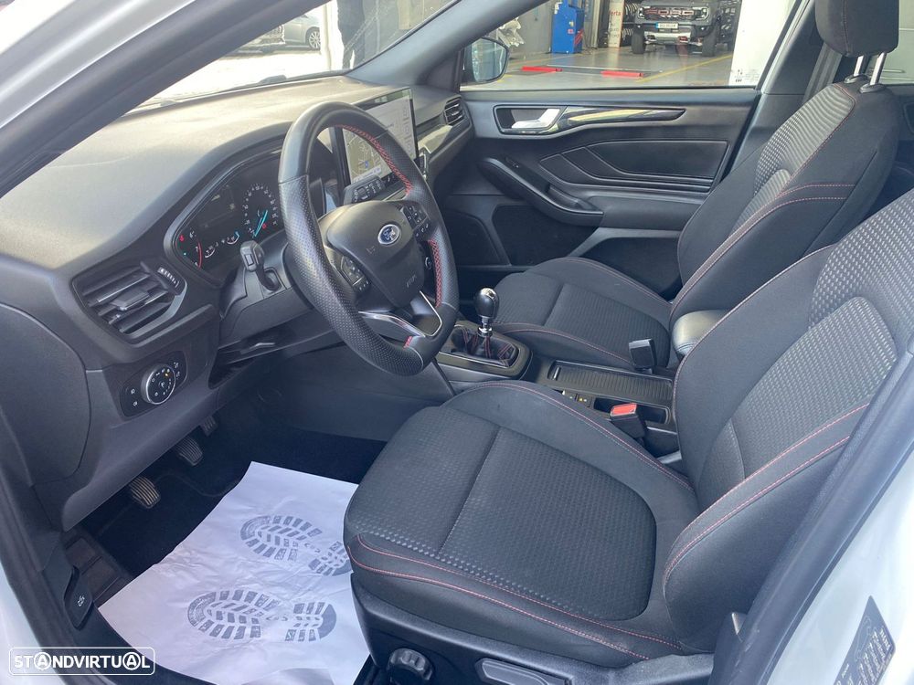 Ford Focus 1.0 EcoBoost MHEV ST-Line - 6