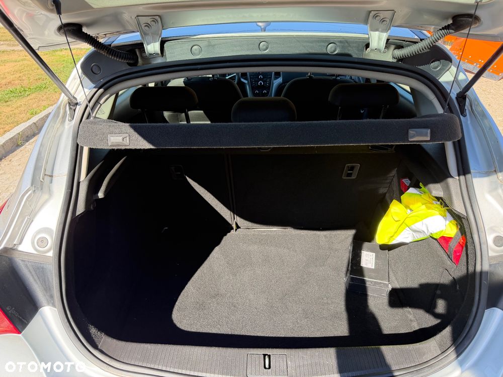 Opel Astra 1.4 Turbo - 26