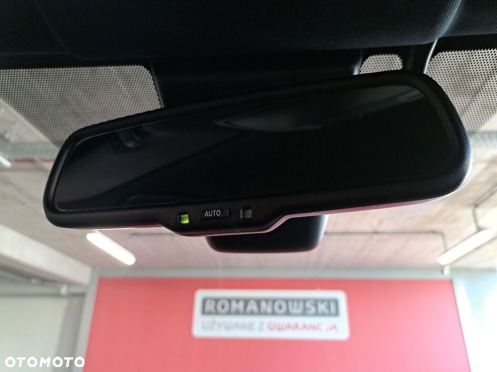 Toyota RAV4 Hybrid Premium 4x4 - 33