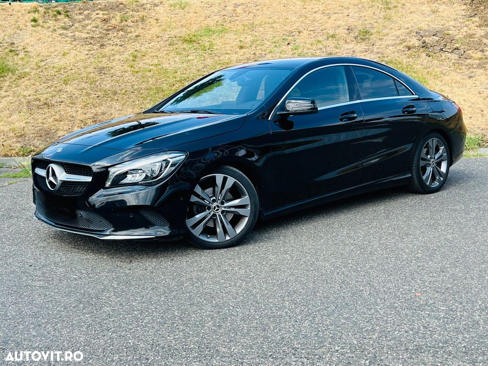 Mercedes-Benz CLA 180 7G-DCT Urban - 3
