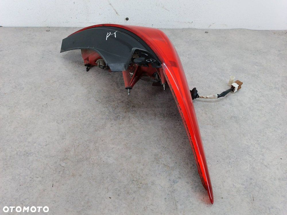 LAMPA TYLNA LEWA NISSAN TIIDA HATCHBACK 5D - 3