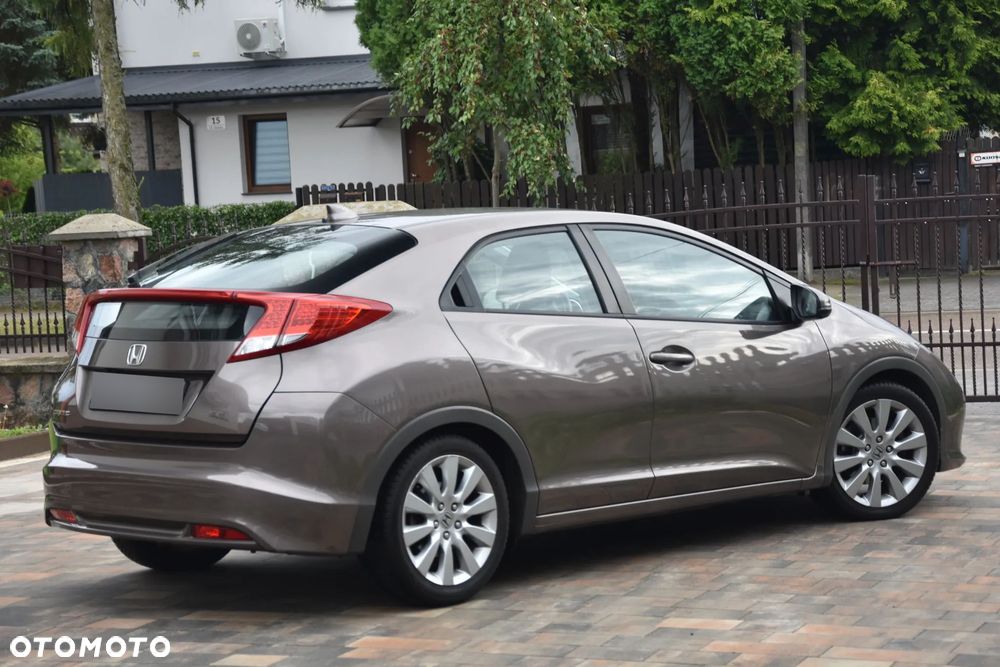 Honda Civic 1.8 Sport - 9