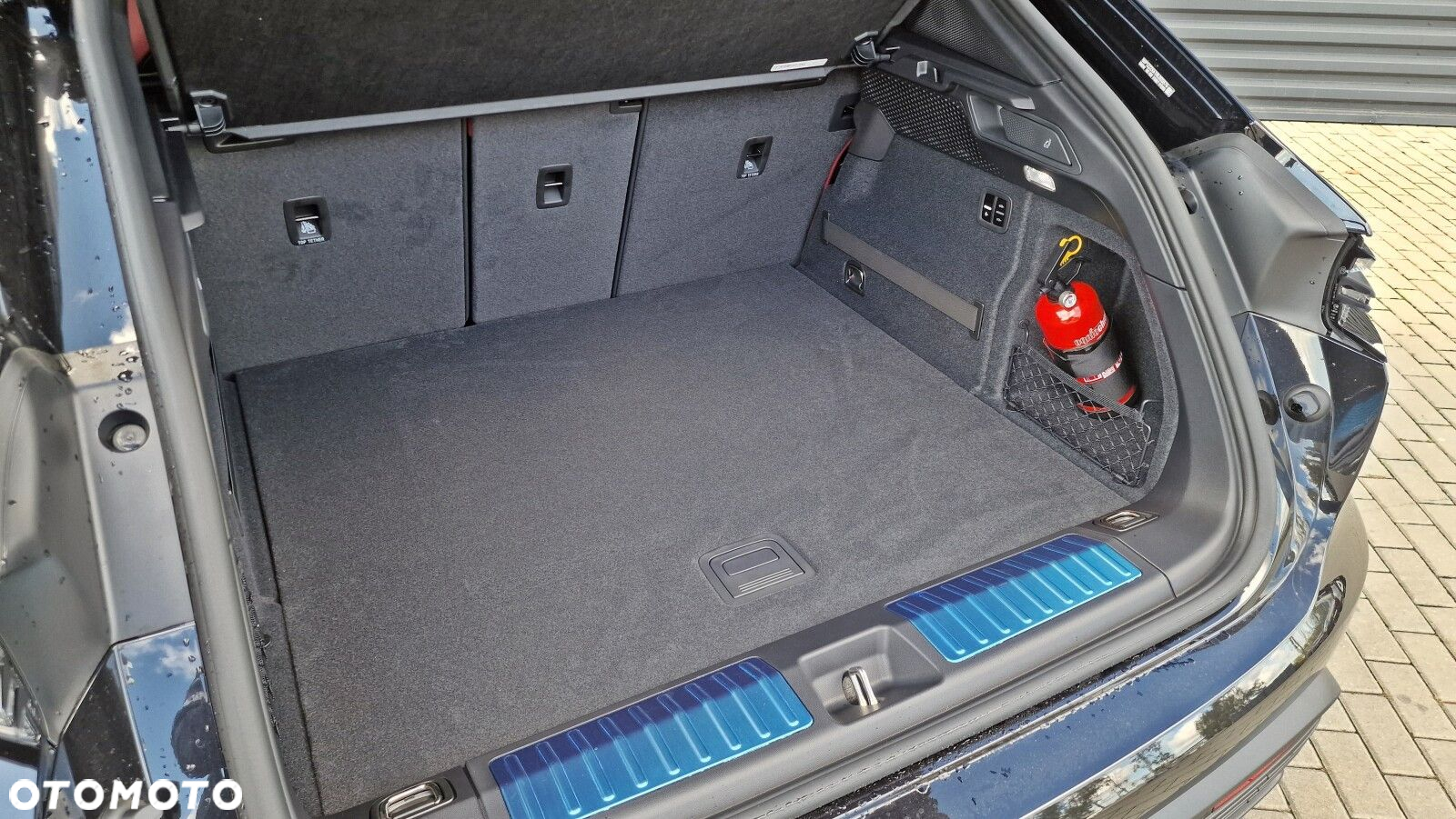 Porsche Macan - 24