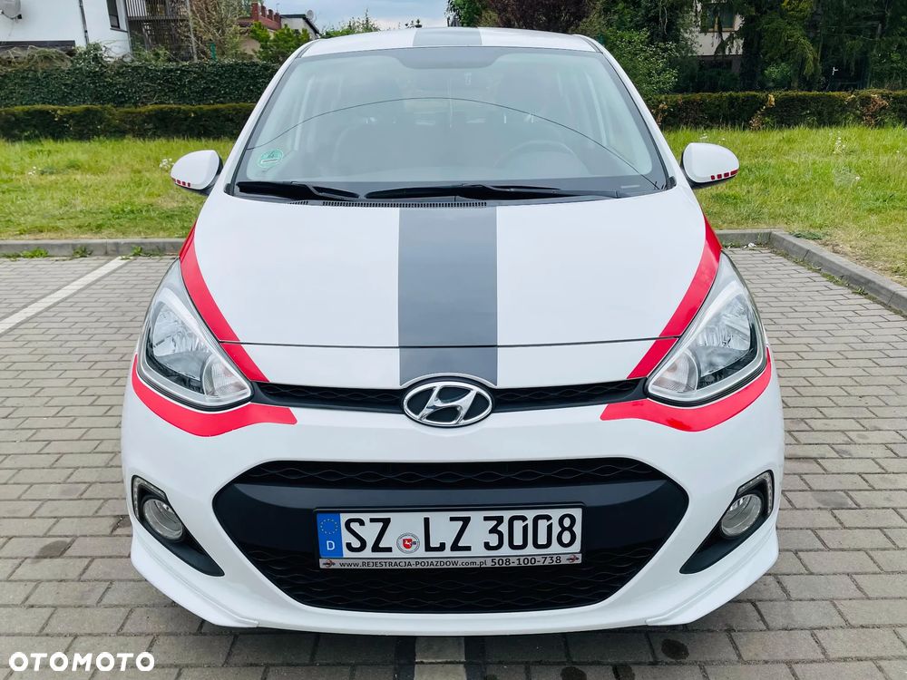Hyundai i10 1.2 Fifa World Cup Edition - 8