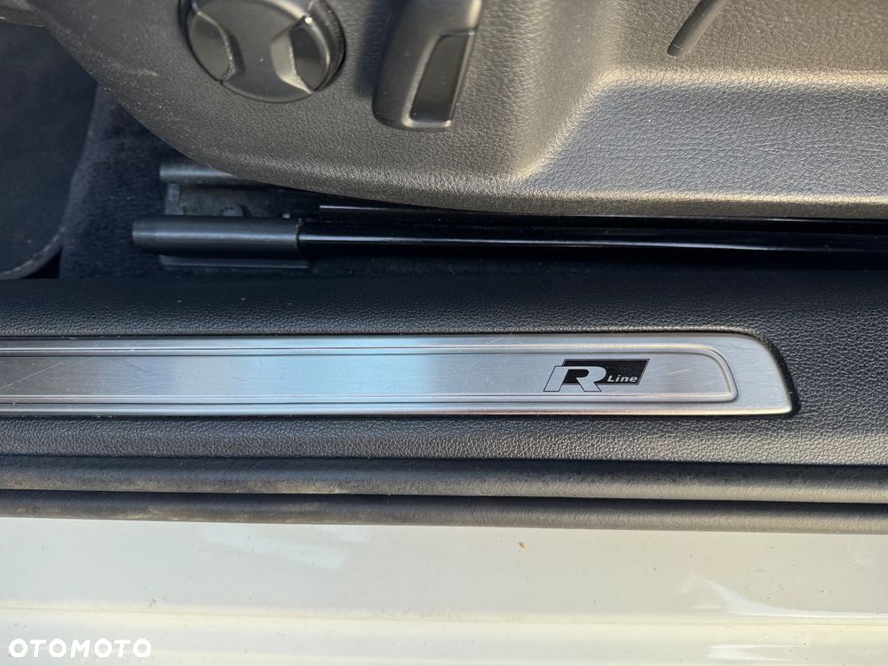 Volkswagen Passat 2.0 TDI SCR 4Mot DSG Highline - 16