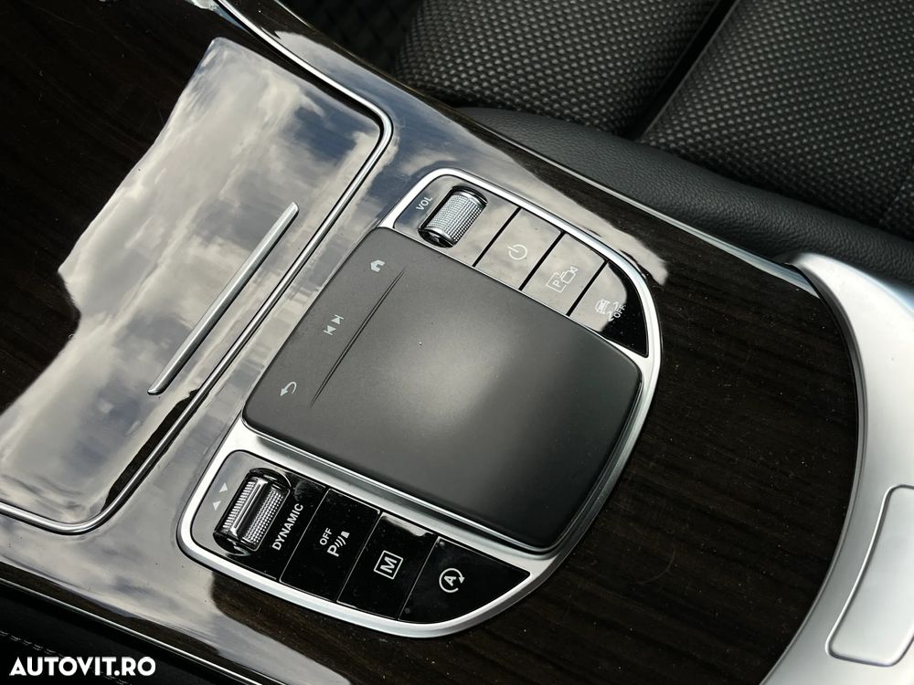 Mercedes-Benz GLC 220 d 4MATIC - 24