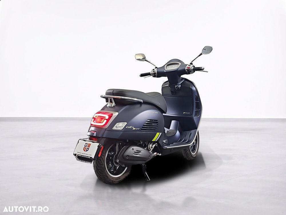 Piaggio Vespa - 5