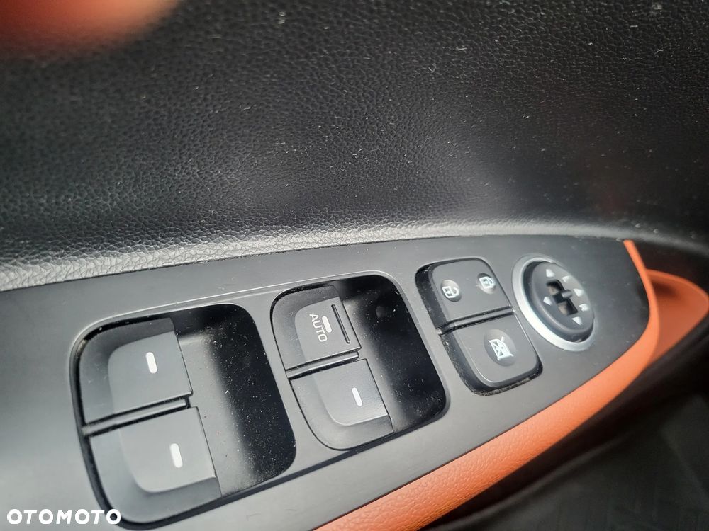 Hyundai i10 1.2 YES!+ - 37