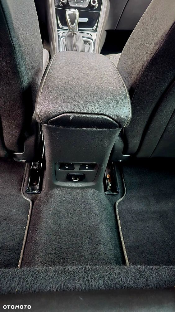 Opel Astra 1.4 Turbo Start/Stop Dynamic - 18