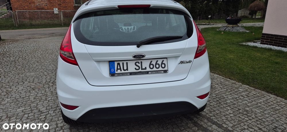Ford Fiesta 1.25 Champions Edition - 9