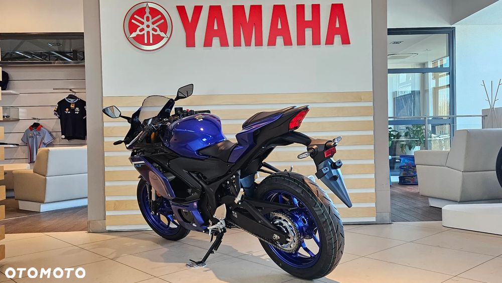 Yamaha R3 - 17