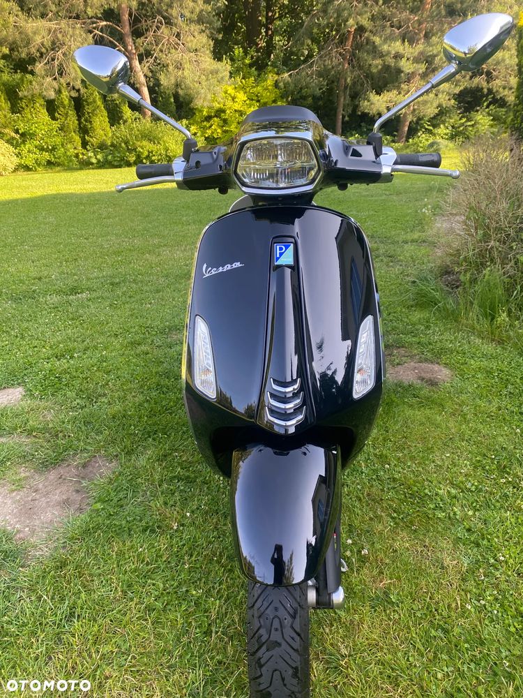 Piaggio Vespa - 2