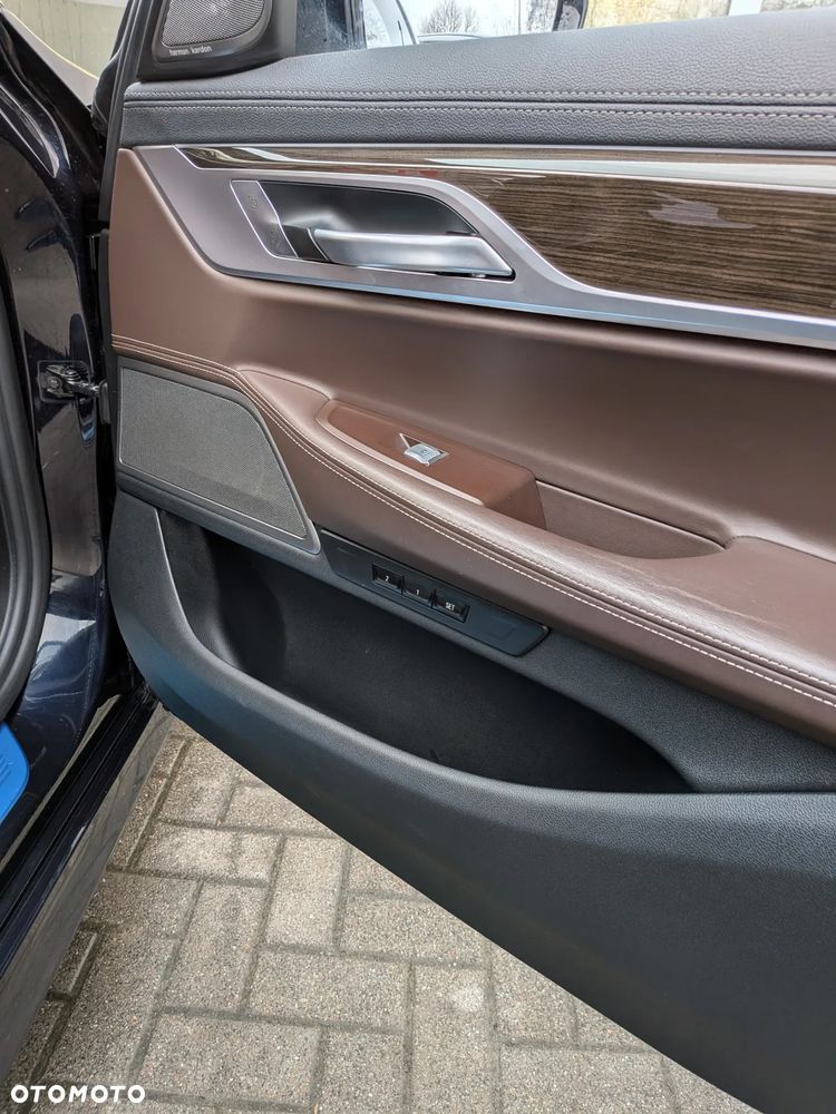 BMW Seria 7 730d xDrive - 14