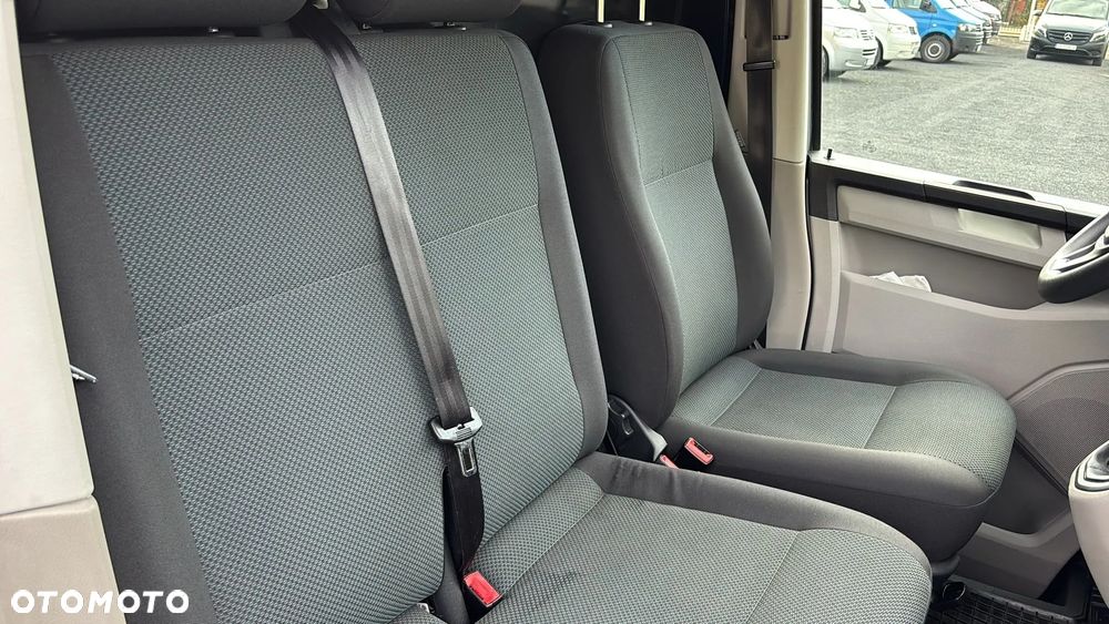 Volkswagen Transporter T6 - 23