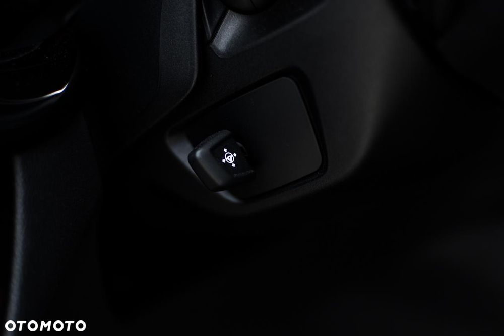 BMW Seria 5 540i xDrive Sport Line - 32