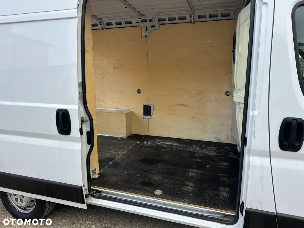 Peugeot Boxer 2.2 HDi 140KM L2H2 - 18