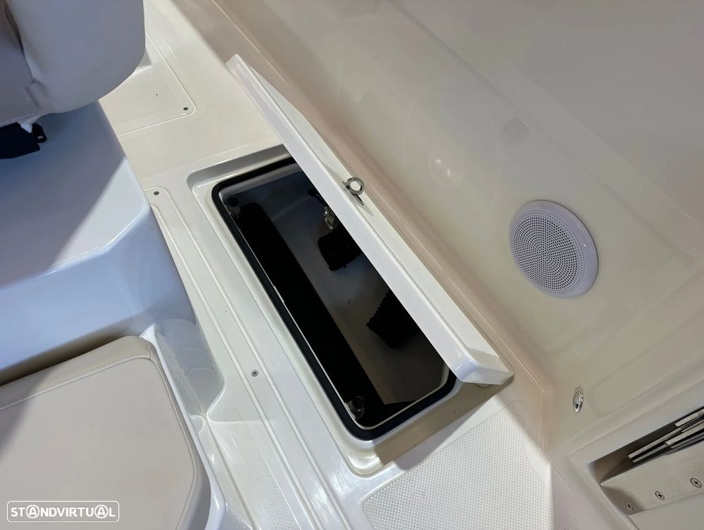 Quicksilver Activ 805 Open - 14