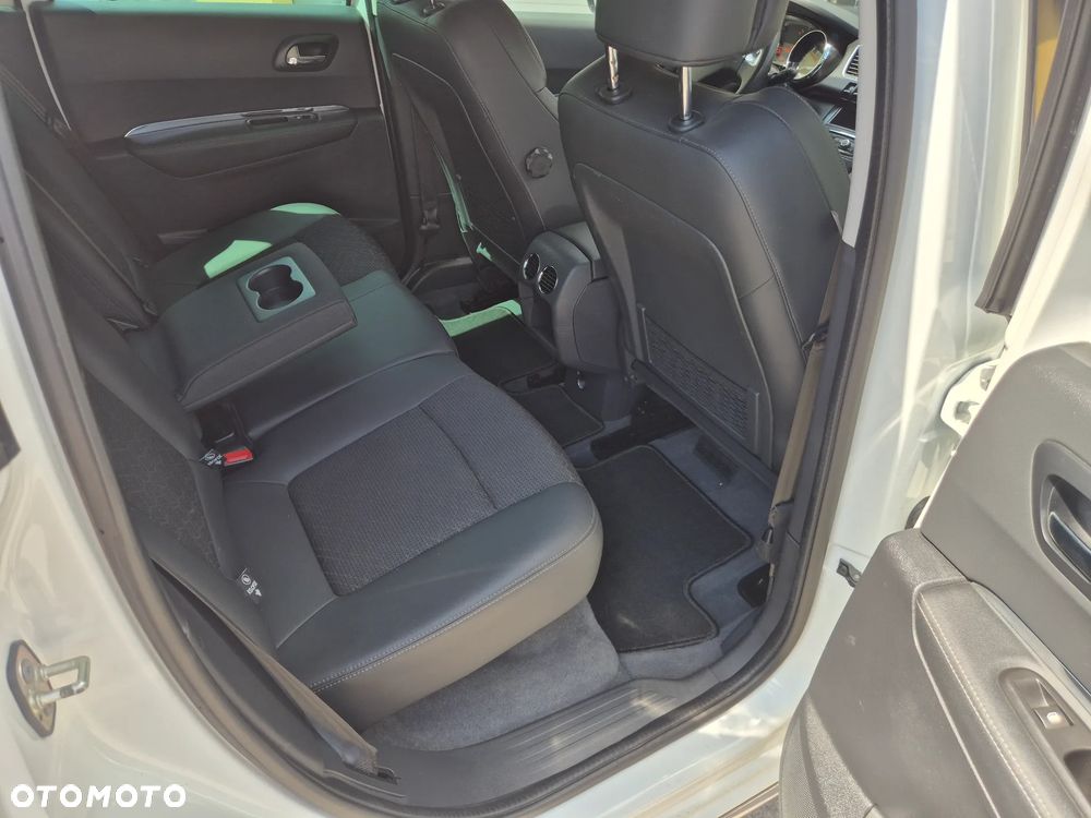 Peugeot 3008 - 22
