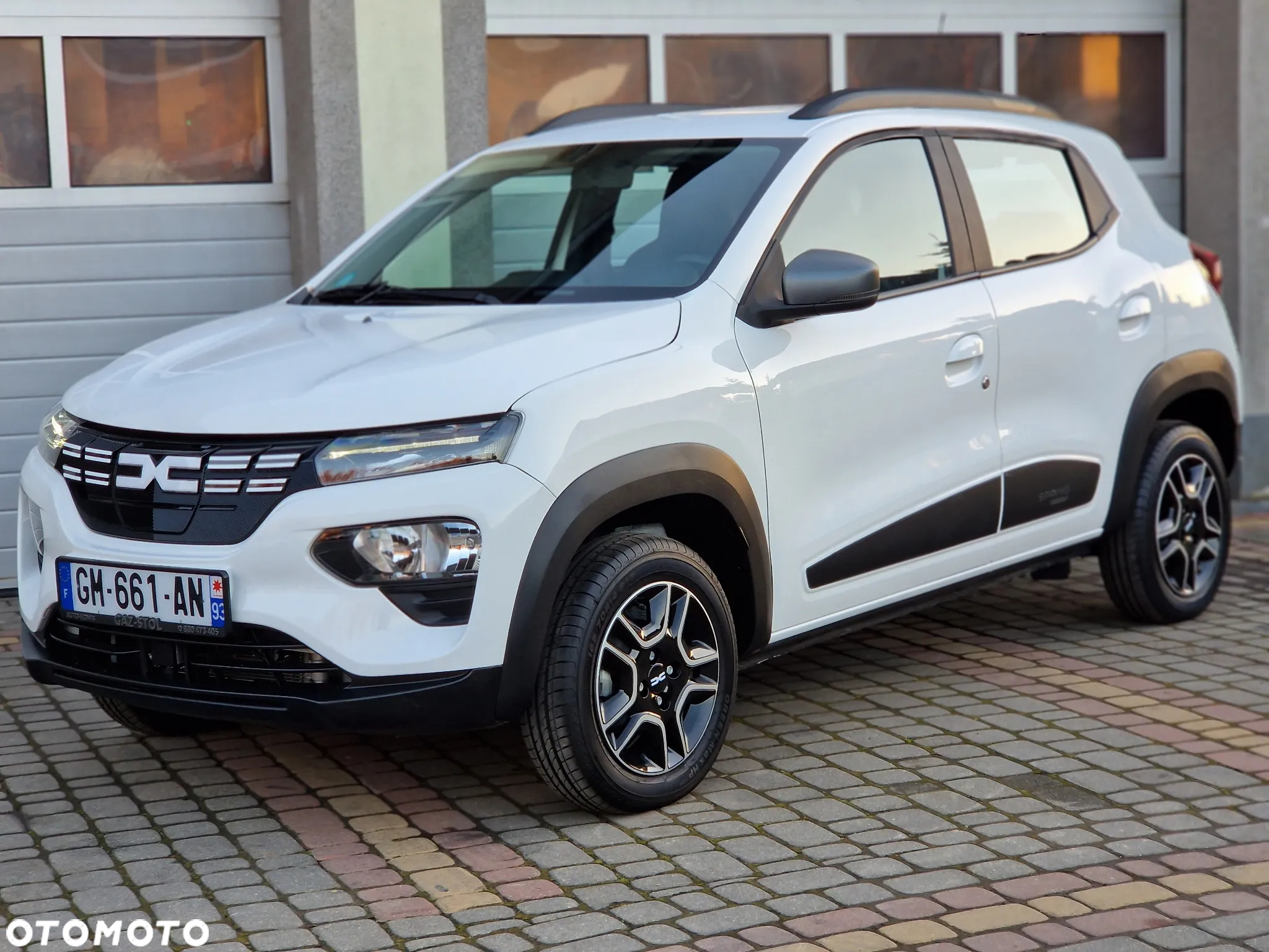 Dacia Spring - 12