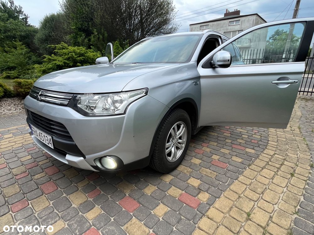 Mitsubishi Outlander - 17