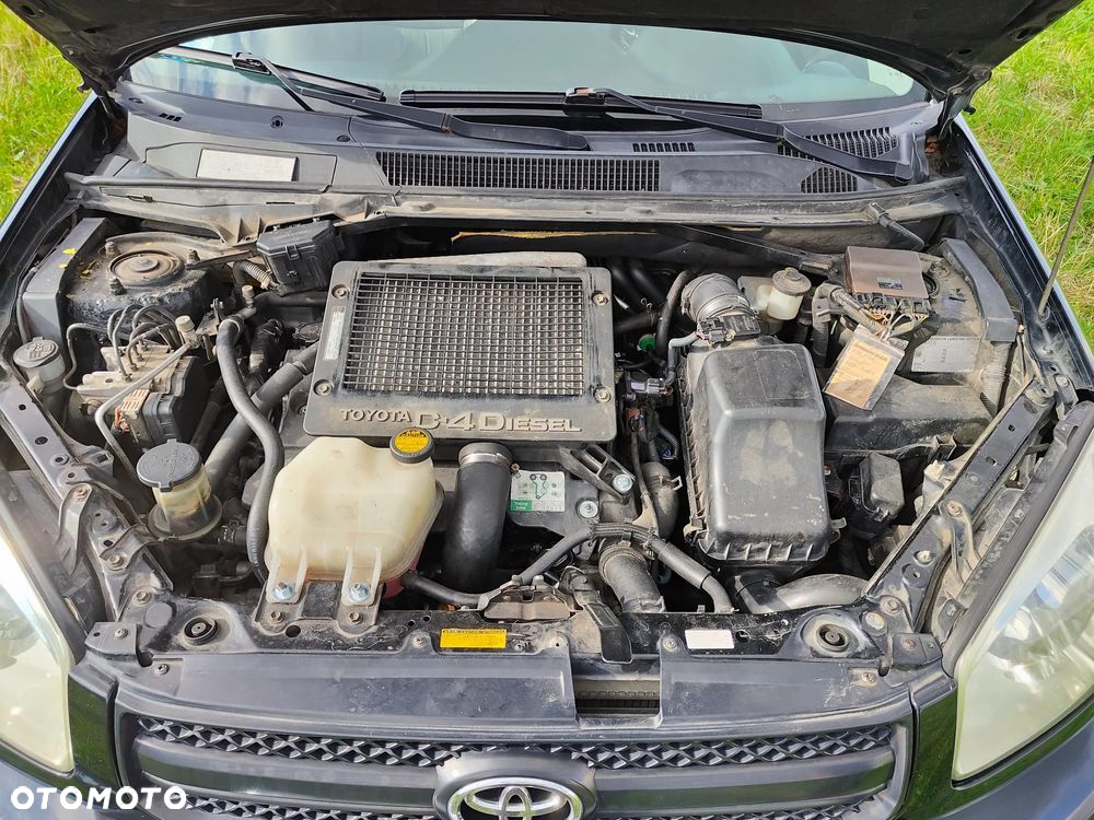 Toyota RAV4 2.0 D-4D 4x4 - 15