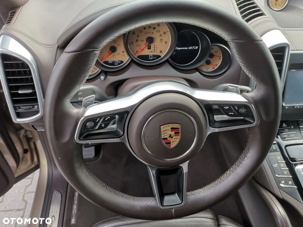 Porsche Cayenne GTS - 23