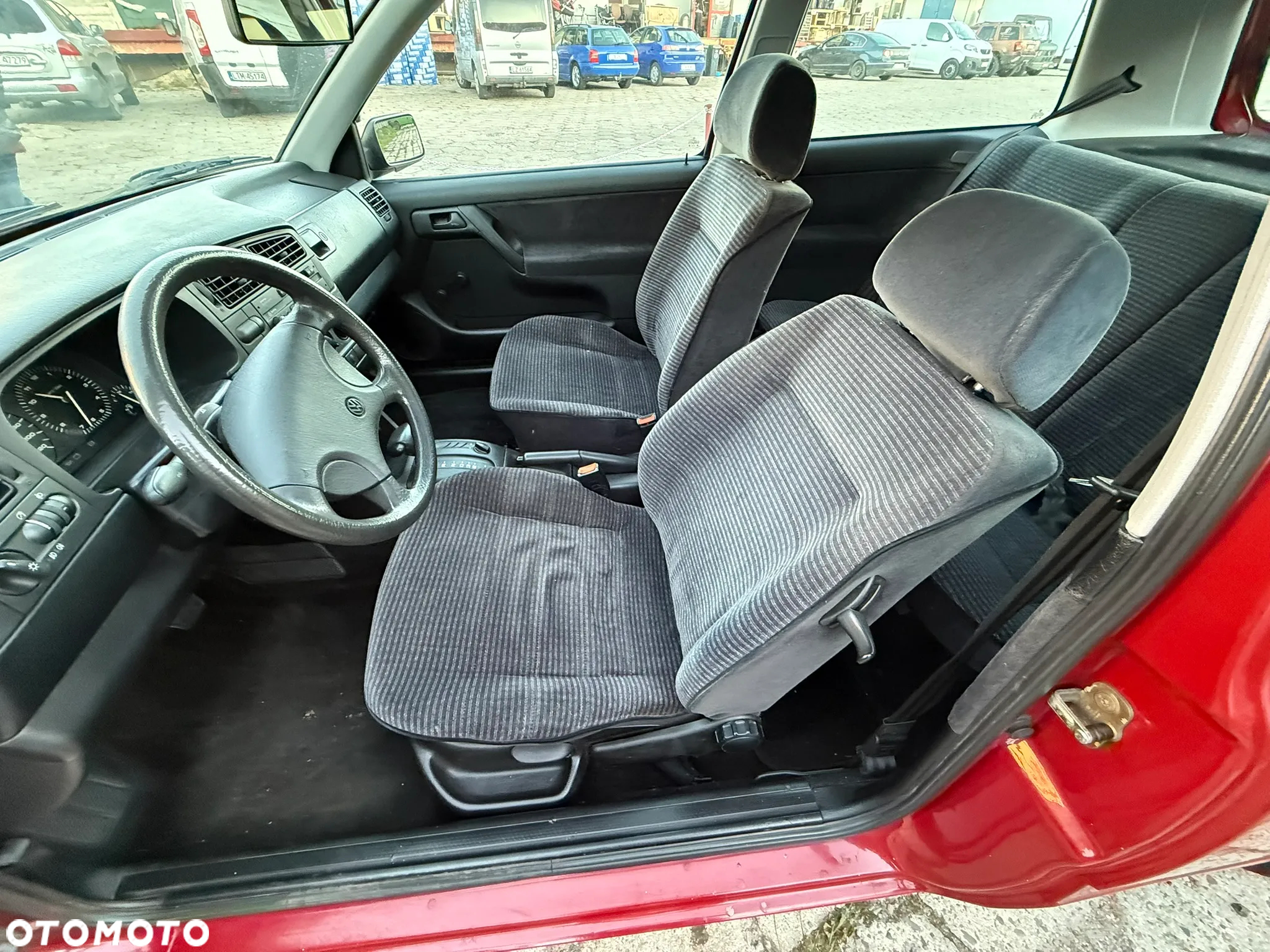 Volkswagen Golf - 13