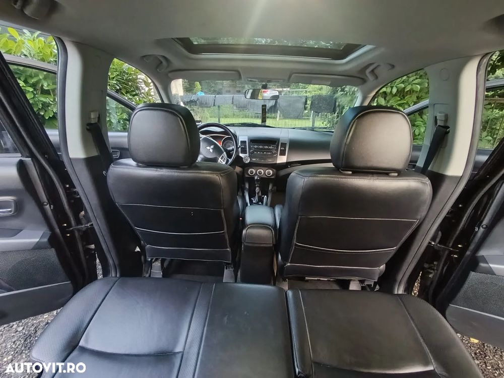 Mitsubishi Outlander - 6