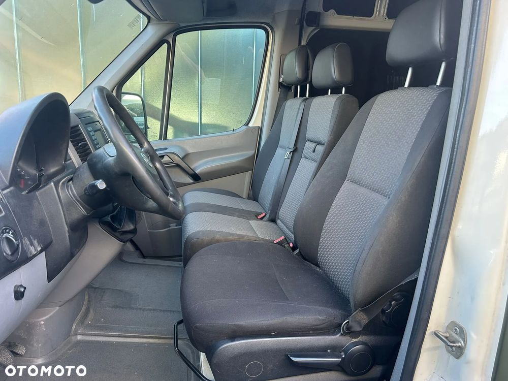 Volkswagen Crafter - 13