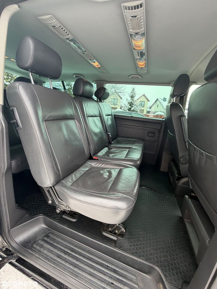 Volkswagen Caravelle - 7