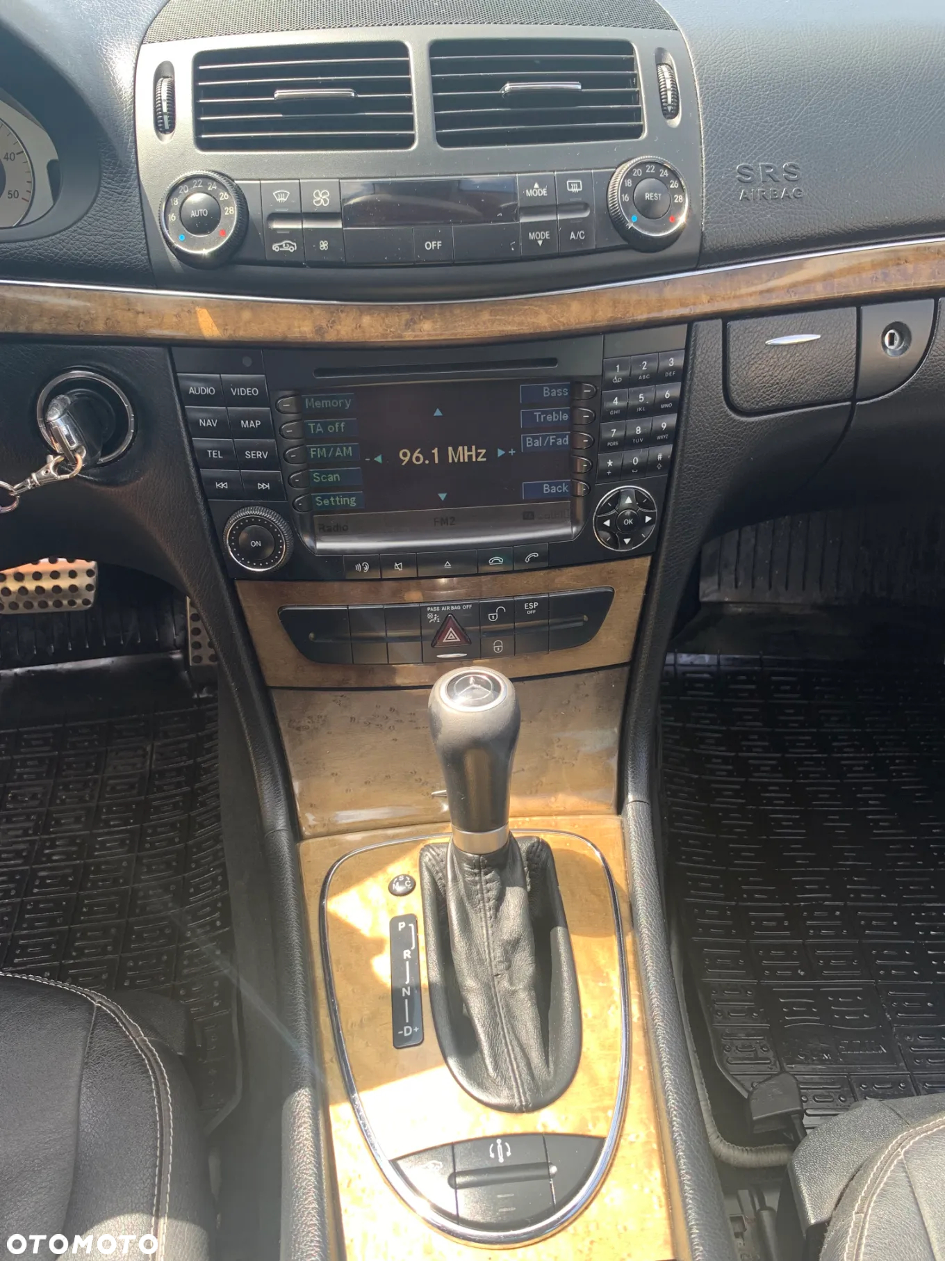 Mercedes-Benz Klasa E 320 CDI Avantgarde - 25