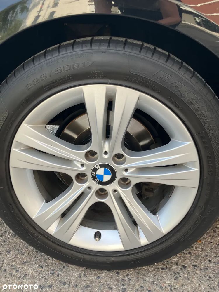 BMW Seria 3 318d DPF - 16