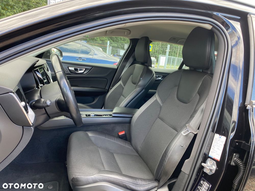 Volvo V60 D3 Geartronic Momentum Pro - 9