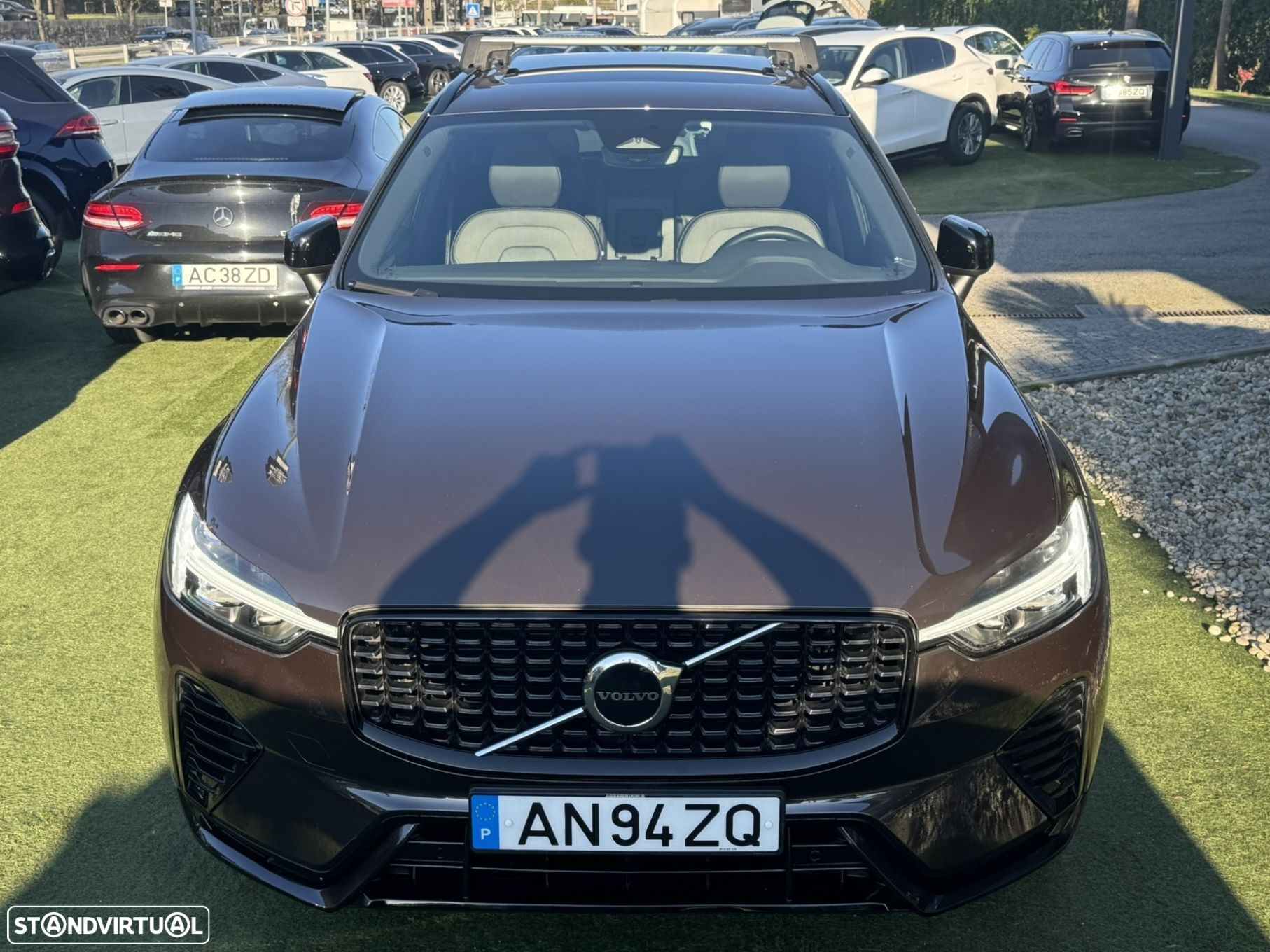 Volvo XC 60 2.0 T6 PHEV R-Design AWD - 9