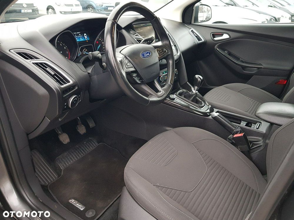 Ford Focus 1.5 EcoBoost STart-Stopp-System TITANIUM - 10