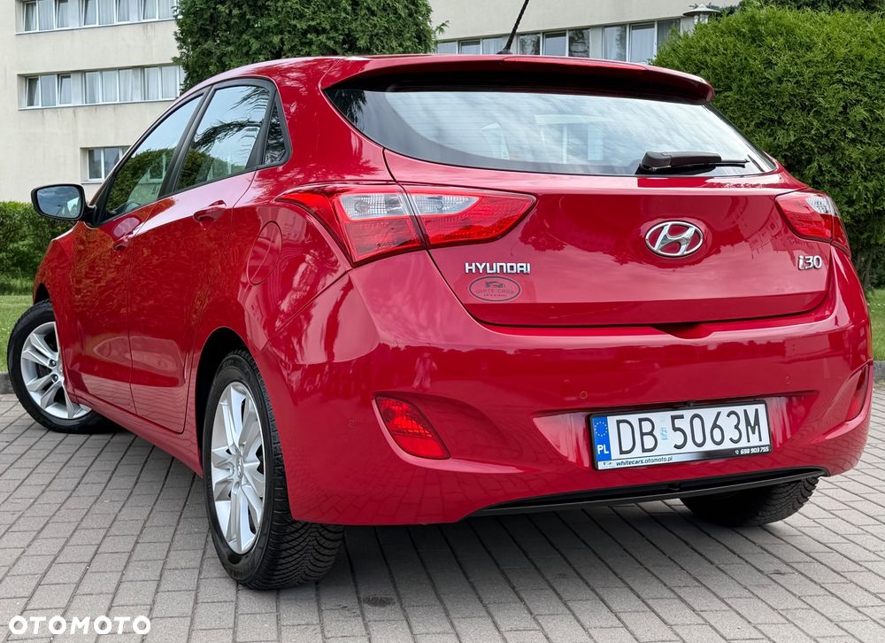 Hyundai i30 1.4 Premium - 24