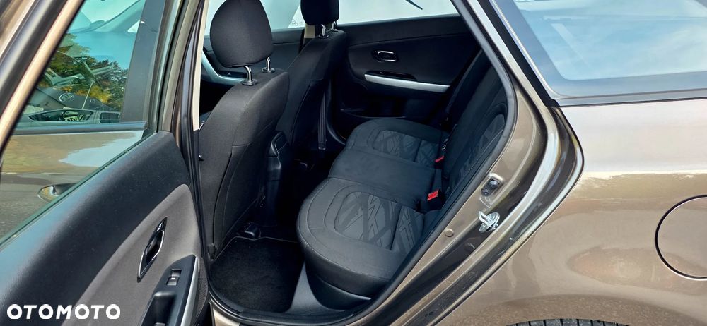 Kia Ceed 1.6 CRDi 128 Vision - 20