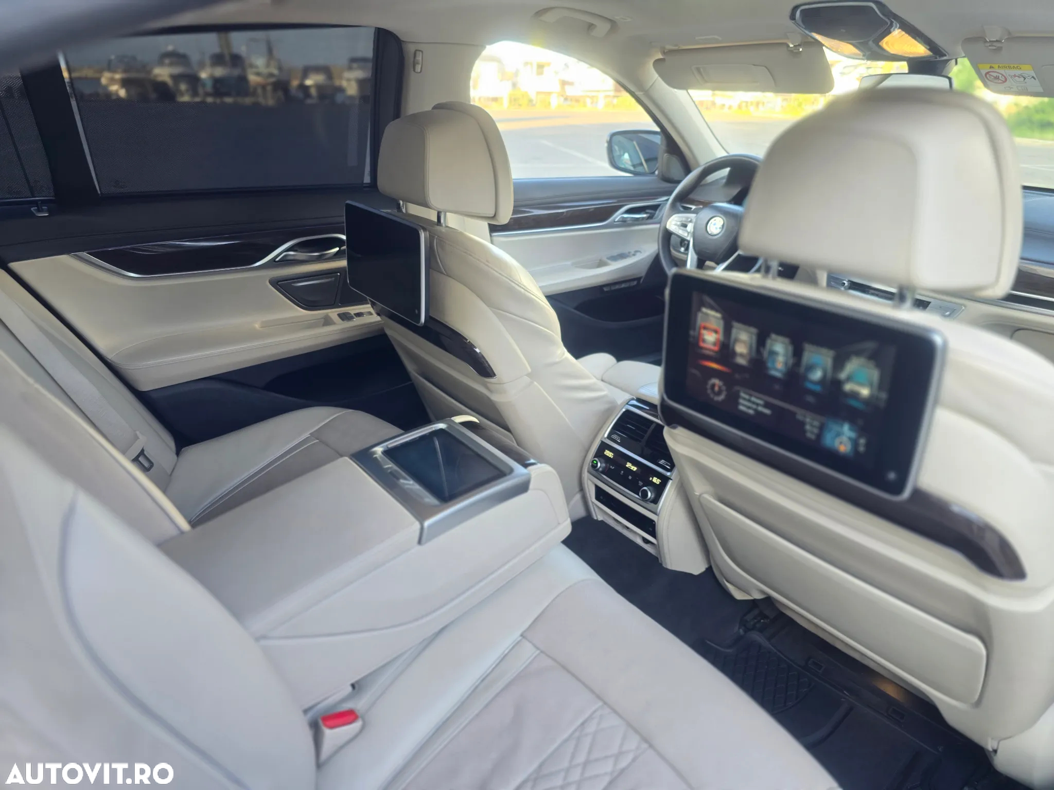 BMW Seria 7 740d xDrive - 14