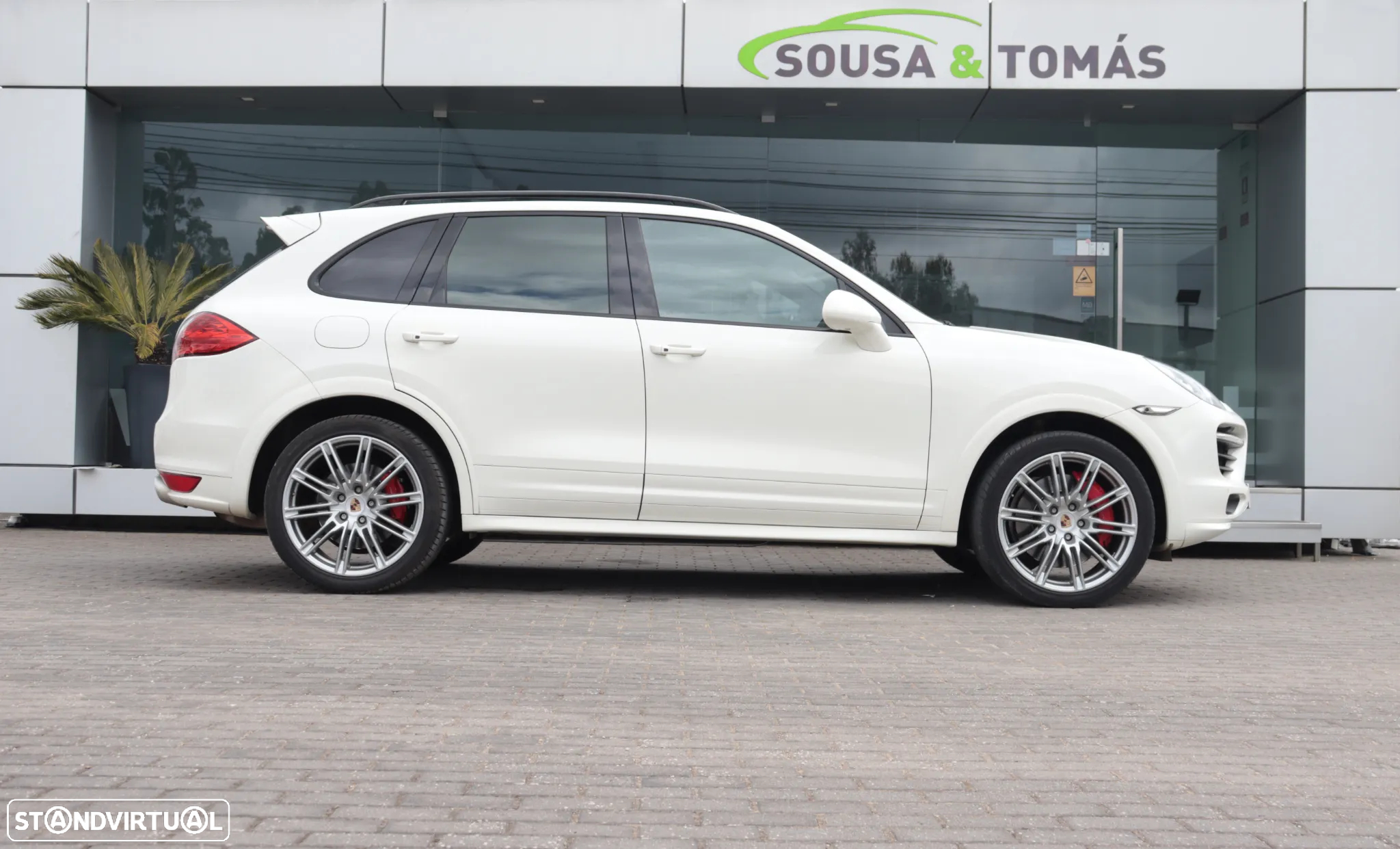 Porsche Cayenne Turbo - 5