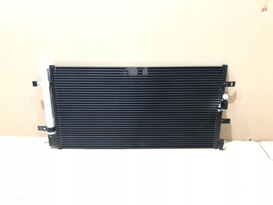 CHŁODNICA KLIMATYZACJI AUDI A5 A4 B8 Q5 A7 A6 C7 - 1