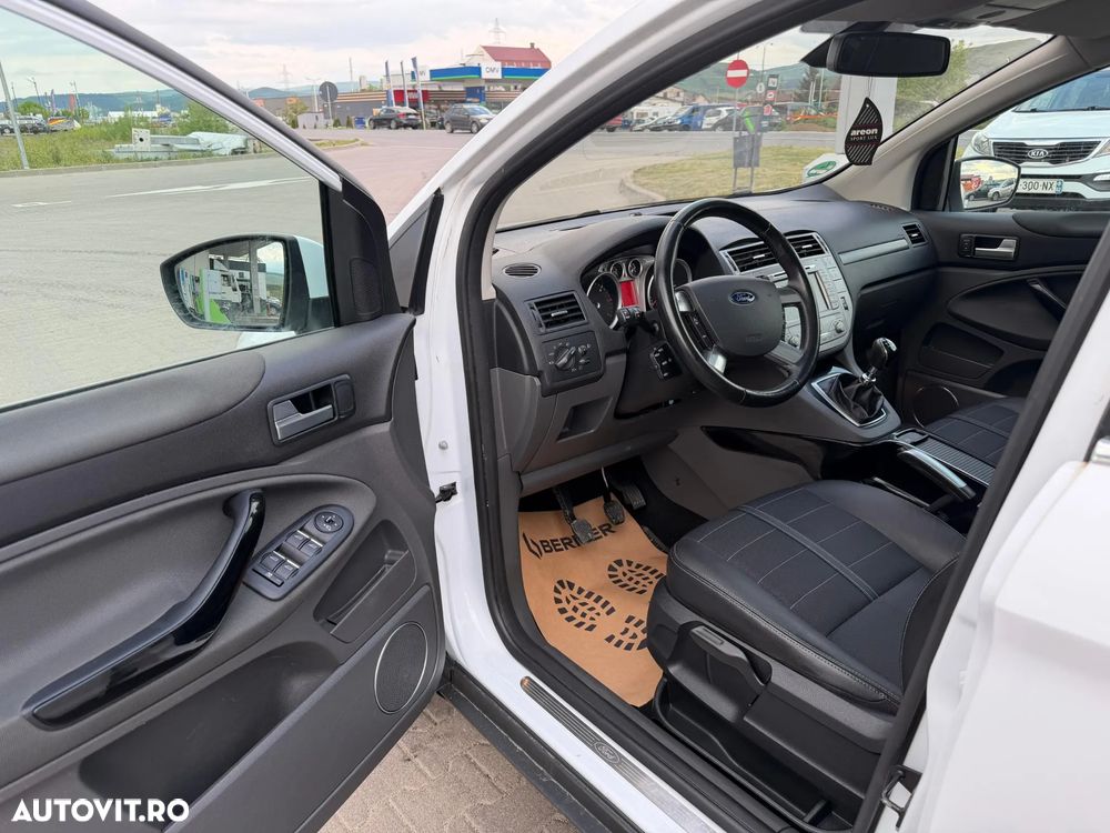 Ford Kuga S 2.0 TDCi 4x4 Plus Editionsmodell - 5