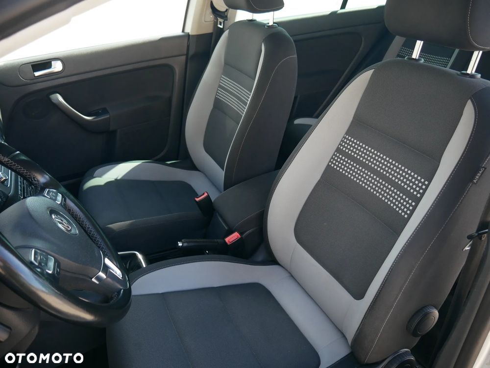 Volkswagen Golf Plus 1.6 TDI DPF Life - 18