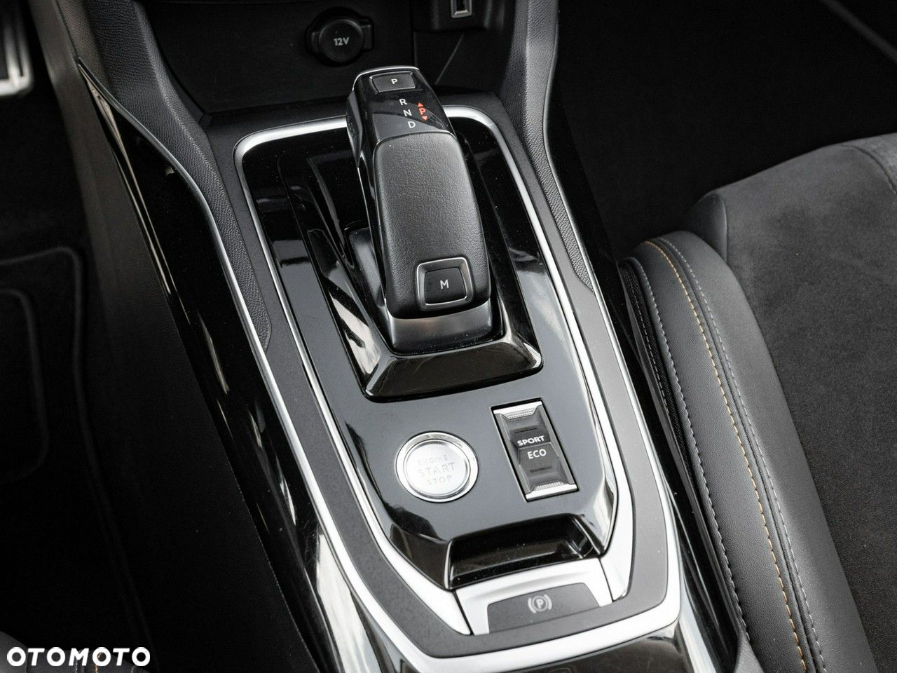 Peugeot 308 1.5 BlueHDi Road Trip S&S EAT8 - 20