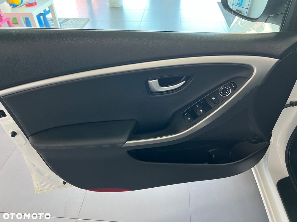 Hyundai i30 - 23