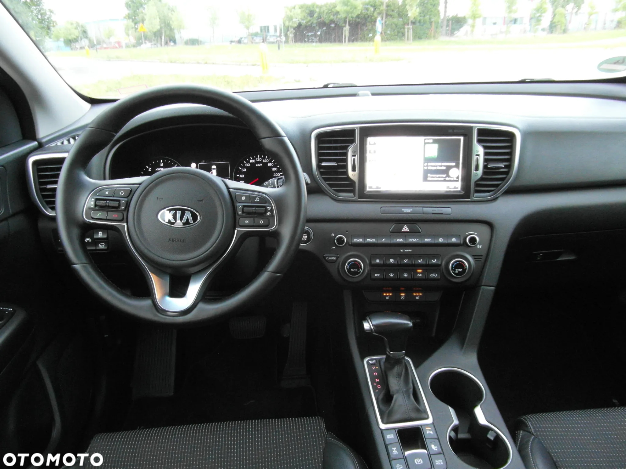 Kia Sportage 2.0 CRDI 4WD Automatik Vision - 21