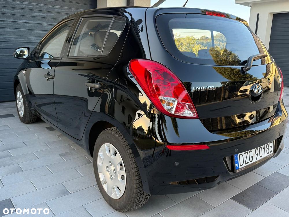 Hyundai i20 1.2 Intro Edition - 18